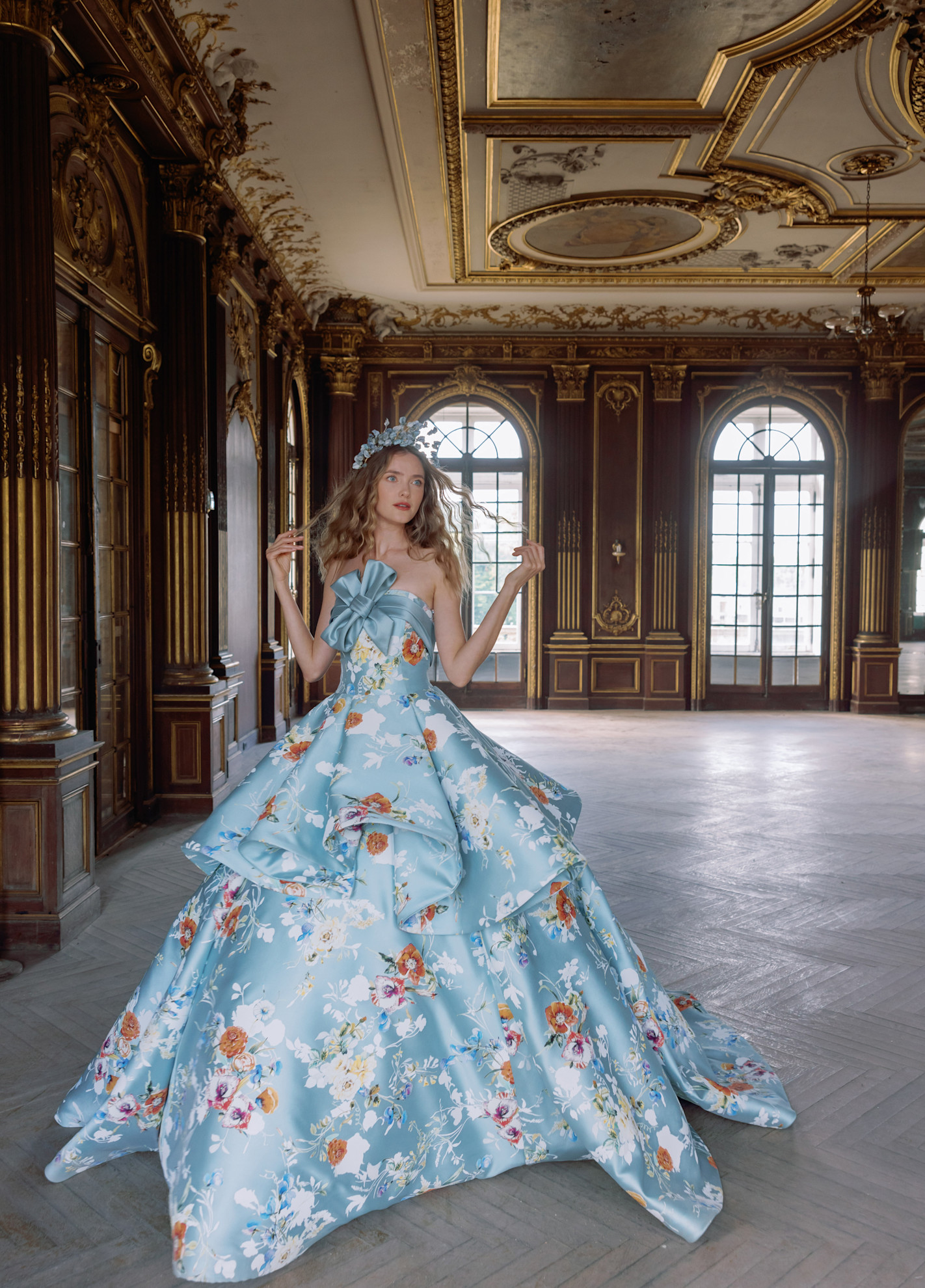 فساتين زفاف زرقاء