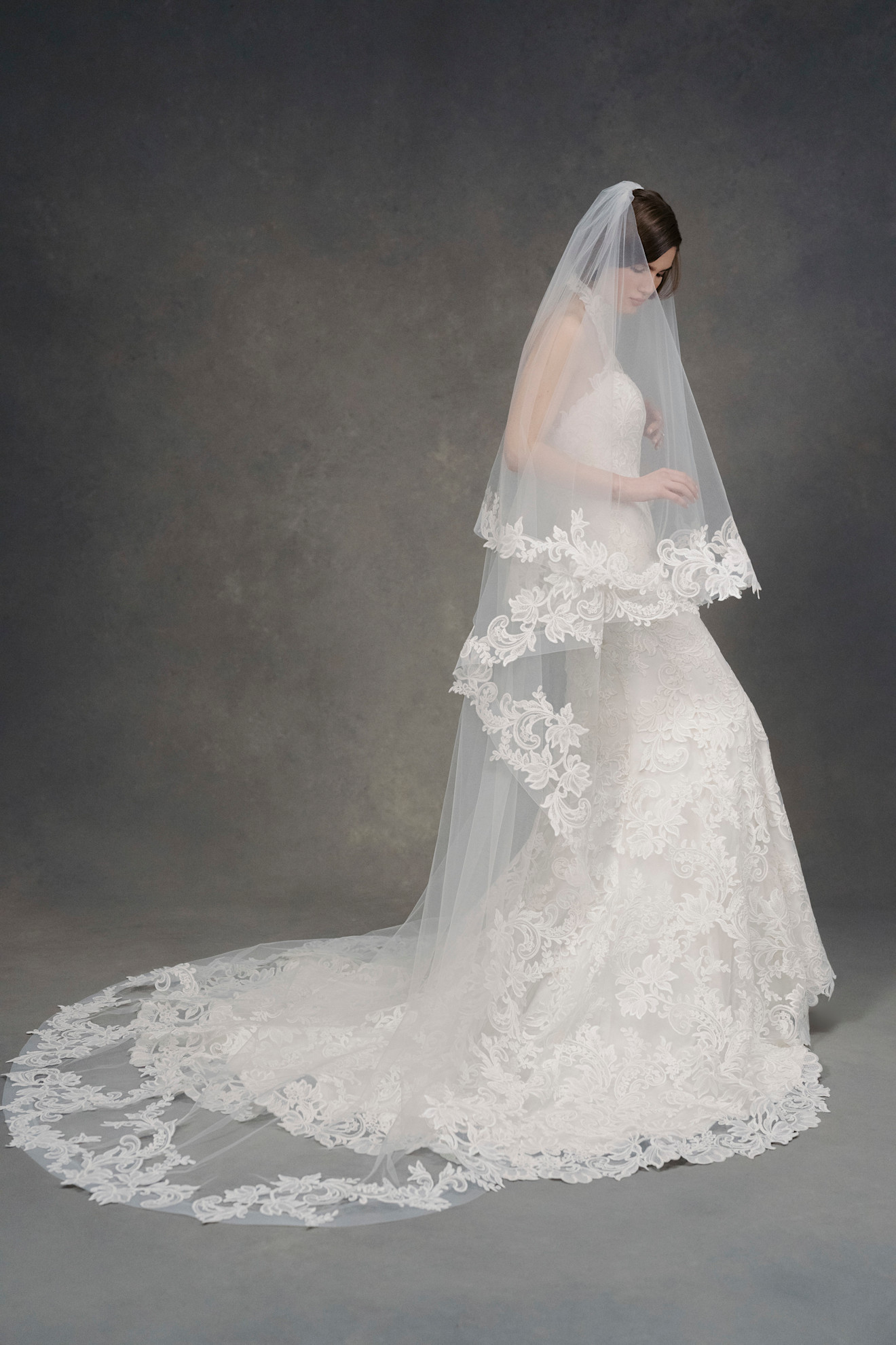 فساتين زفاف كلاسيكية 