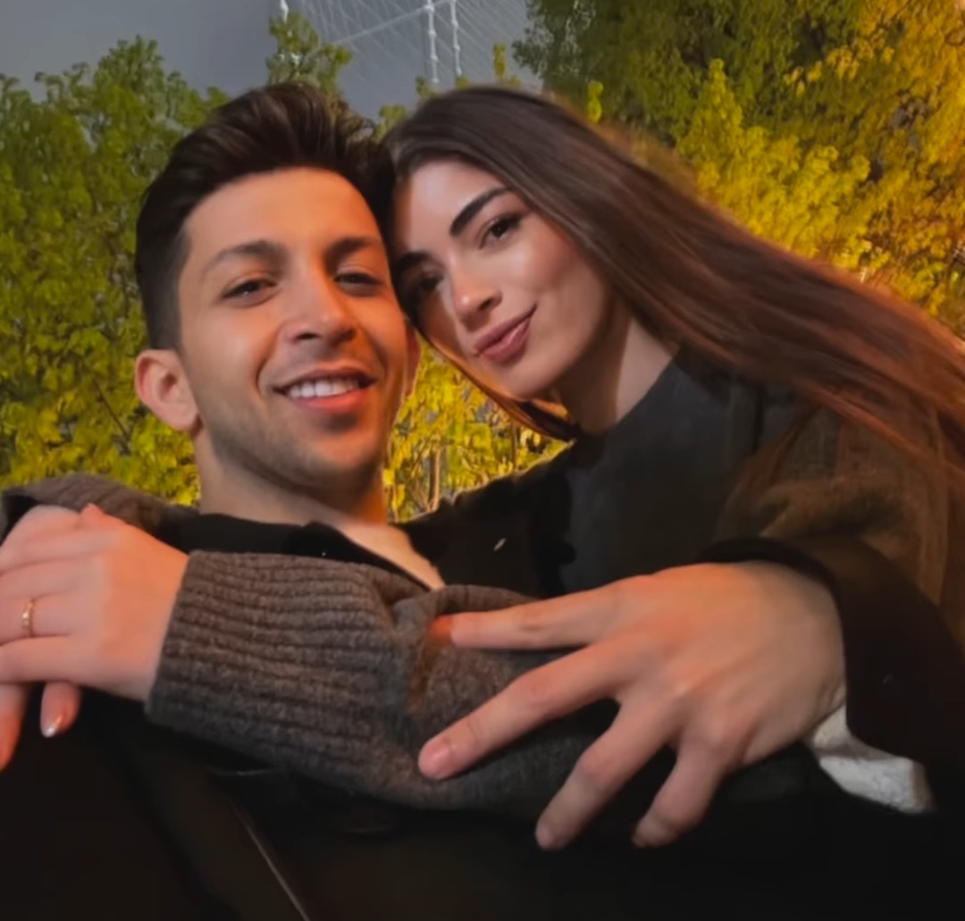 الفنانة ليلى زاهر وزوجها