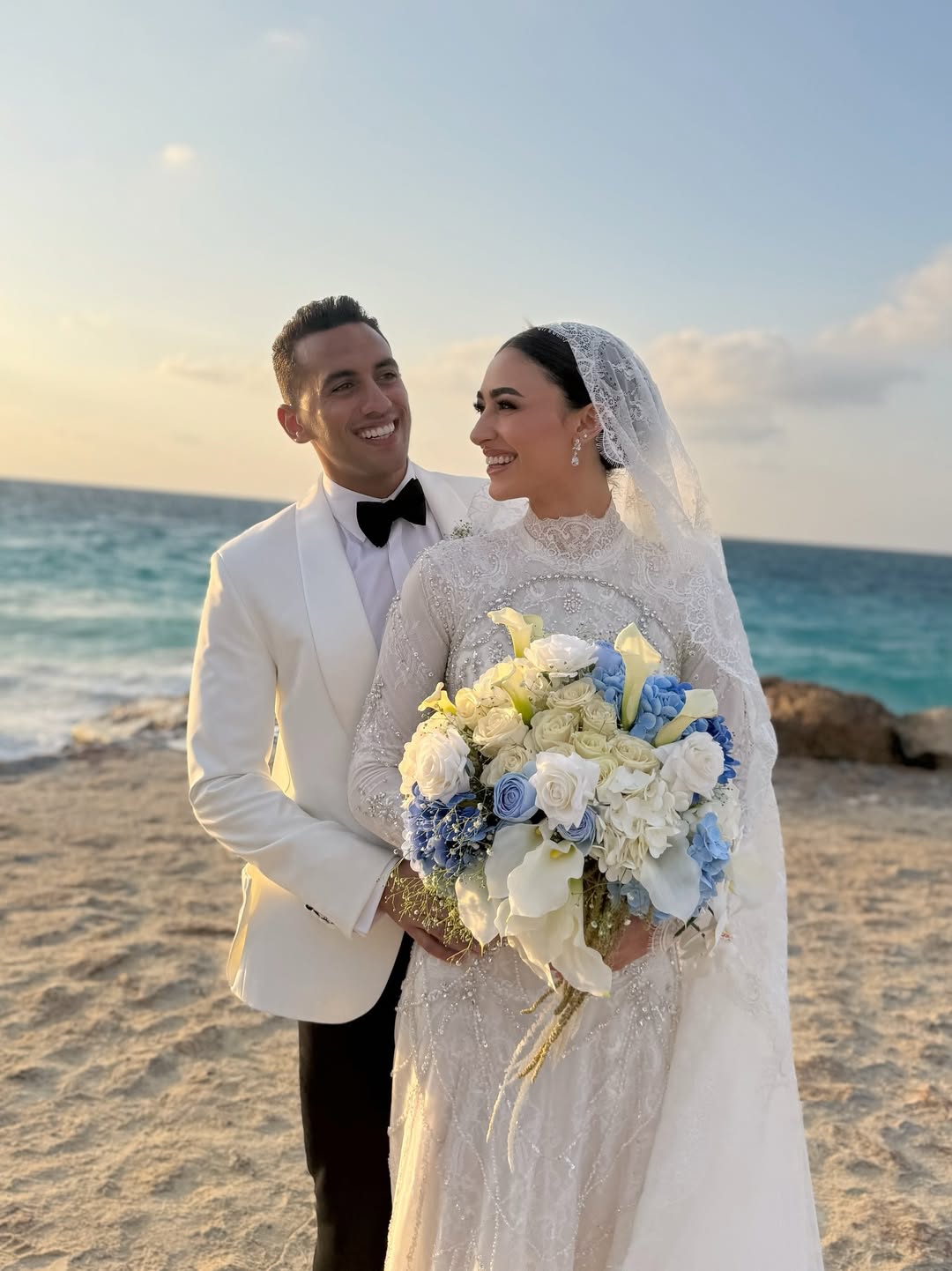 زفاف أسطوري في العلمين: البطل الأوليمبي أحمد الجندي يحتفل بزواجه من نجمة الخماسي الحديث مريم عامر