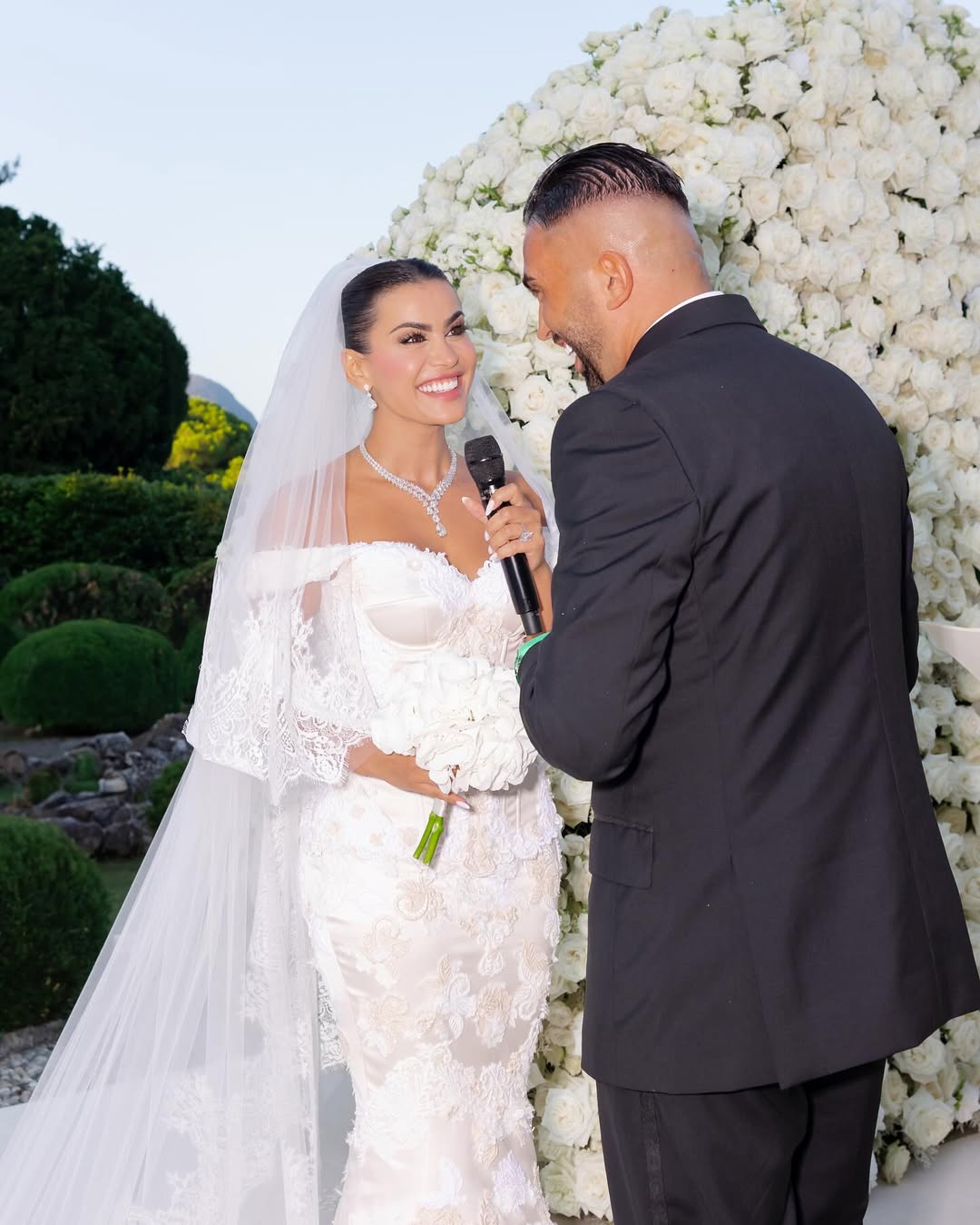 زفاف أسطوري على ضفاف بحيرة كومو: يومي خوري تتألق في حفل زفاف خيالي يجمع نجوم السوشيال ميديا