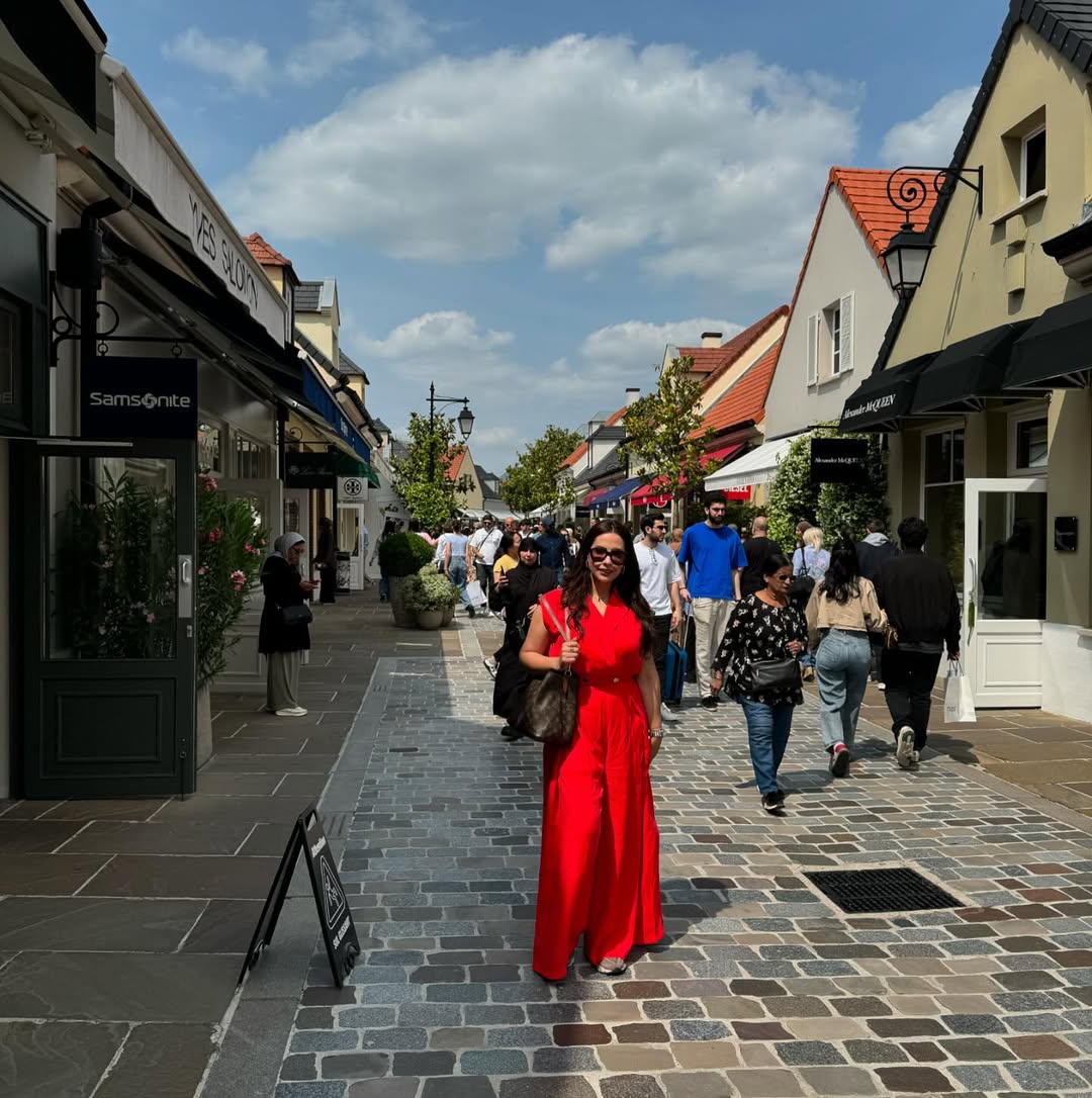 إبتسام العروسي تلمح لخطوبتها وتثير فضول جمهورها