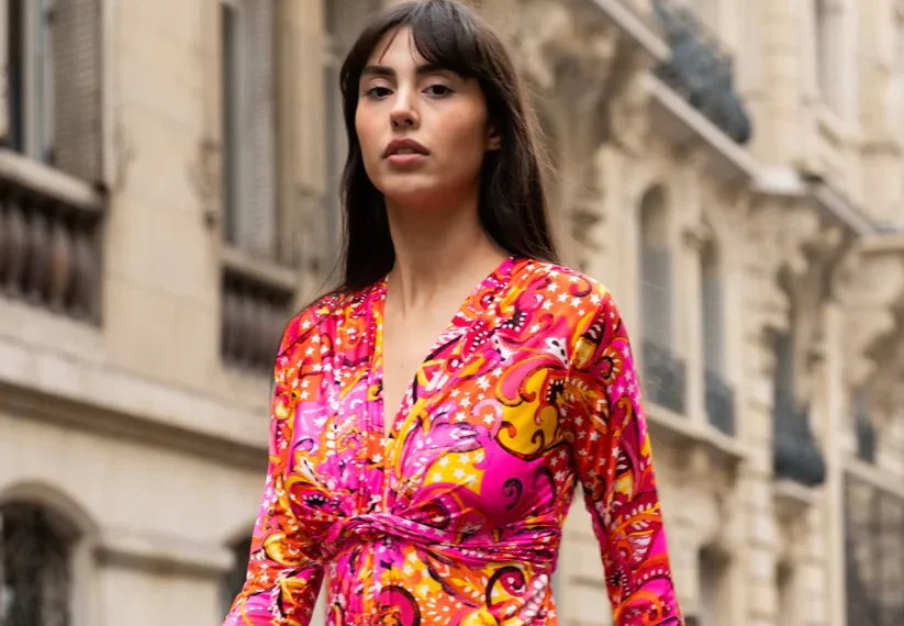 إليجانس ميس الفرنسية تطرح فستان روزيه تحفة فنية تمزج بين الجرأة والأناقة