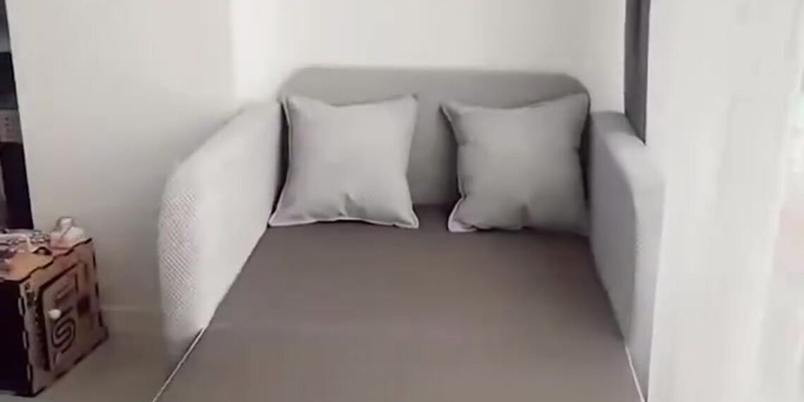 سرير يختفي داخل أريكة عصرية #ابتكار #منزل