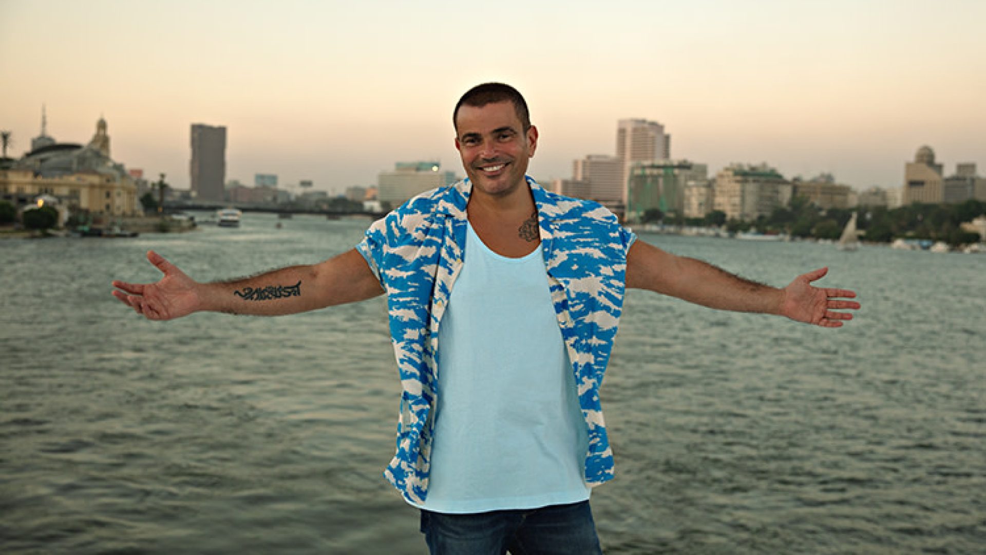 عمرو دياب بدأ مشواره بأداء أغنية لمطرب نوبي